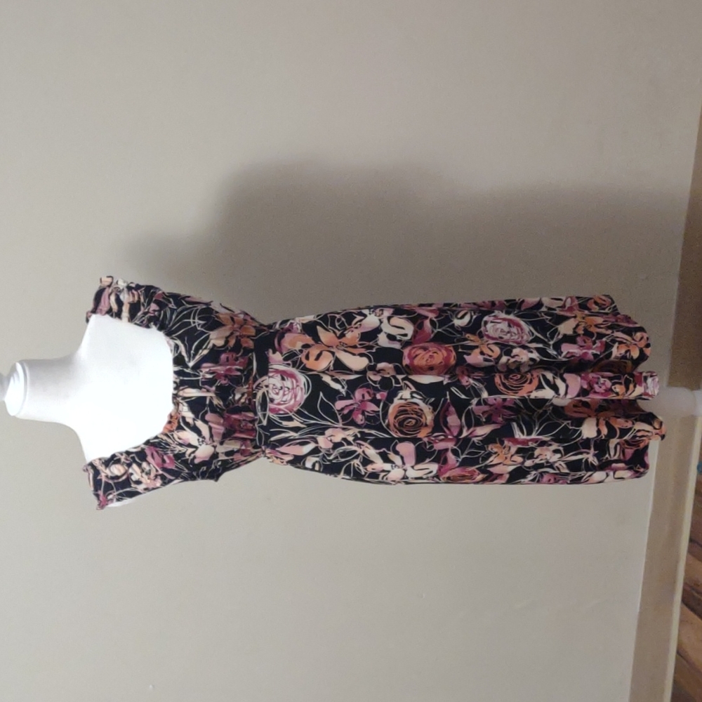 Access/Liz Claiborne dress knee-length pink/black multi-color knee lengt…